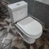 توالت فرنگی در حد نو