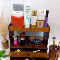 استند لوازم ارایش و ماگ
