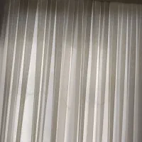 سه عددپرده حریر باساتن زیرین وزنجیر و وسایلش