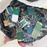 خریدار برد گوشی سوخته