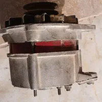 لوازم نیسان .لاستیک دینام کاربرات