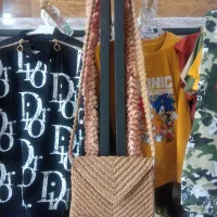 کیف و کلاه بافتنی|کیف، کفش، کمربند|پرند, فاز ۶|دیوار