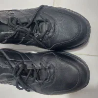 کتونی چرم ecco سایز44