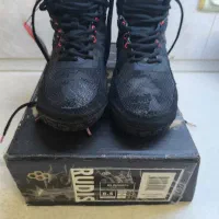 کتونی کشتی رودیس|کیف، کفش، کمربند|ری, دیلمان|دیوار