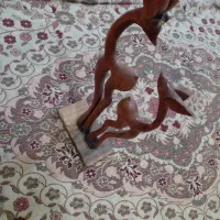 مجسمه چوبی آهو و بچه آهر|کلکسیون اشیاء عتیقه|کرج, خرمدشت|دیوار