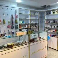 دکور مغازه لوازم آرایشی با تمام اجناس|فروشگاه و مغازه|میناب, |دیوار