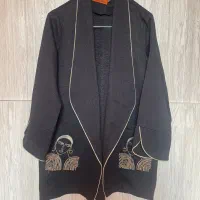 تعدادی لباس نوی زنانه|لباس|رشت, نیروی دریایی|دیوار