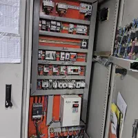 تکنسین برق اتوماسیون PLC و برقکار صنعتی متخصص