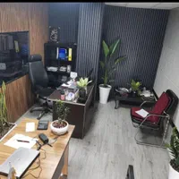 فروشنده و کارشناس فروش خانم مسلط به حسابداری