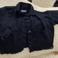 یک عدد کاپشن لی مشکی دخترونه  خیلی شیک نو