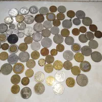 سکه های قدیمی به فروش می‌رسد.