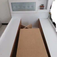 تخت دو نفر در حد نو  و تمیز