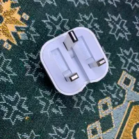 اداپتور ۲۰ وات اصلی ایفون|لوازم جانبی موبایل و تبلت|مشهد, قائم|دیوار