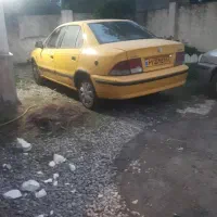 راننده تاکسی زرد
