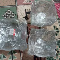 ظرف شیشه ای