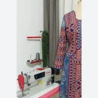 خیاطی بانوان در میرجاوه (دوخت لباس بلوچی زنانه)