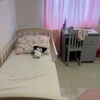 فروش تخت چوبی بهمراه خوشخواب و میز تحریر بهشهر