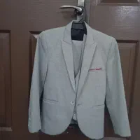 دو دست کتو سلوار طوسی رنگ همراه پیراهن سفید