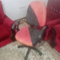 میز کامپیوتر و صندلی چرخدار