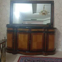 آینه و کنسول معرق کاری شده