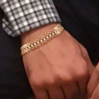 لوازم زیر گمشده مژدگانی (دستبندوگردنبند طلاو ساعت)|اشیا|تبریز, |دیوار