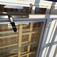 درب وپنجره ساختمانی