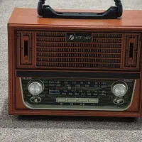 یک عدد رادیو نو نو طرح قدیم