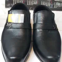 کفش برمودا|کیف، کفش، کمربند|اصفهان, شاهد|دیوار