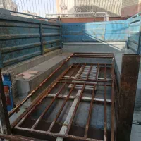 میزکار بزرگ و خوب و تمیز