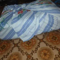 پشتی. سالم.  تمیز.  نو|پشتی|اصفهان, قهجاورستان|دیوار