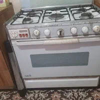 گازفردار پنج شعله گاز مارک تکنو فر دار سالم