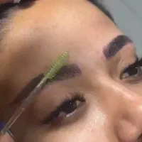 سالن زیبایی لی لی|خدمات آرایشگری و زیبایی|زرندیه, |دیوار