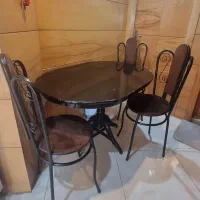 میز غذاخوری