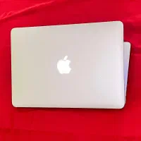 مک بوک MacBook Pro 13 اینچ بسیار تمیز