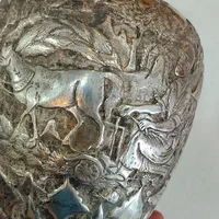 گلدان نقره دست ساز تمام قلمزنی برجسته وزن415بینظیر|کلکسیون اشیاء عتیقه|تهران, نیروی هوایی (پیروزی)|دیوار
