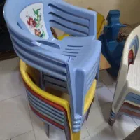 صندلی پلاستیکی کودک .با استحکام