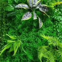 درختچه  و آویز های مصنوعی