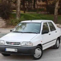 مربی تعلیم رانندگی
