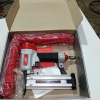 میخکوب وسنگ رومیزی