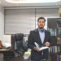 وکیل پایه یک دادگستری