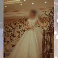 لباس عروس|لباس|فردیس, منظریه|دیوار