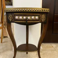 میز چوبی نیم گرد(میز تلفن)