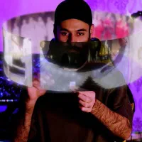 تدوینگر و ادیتور هستم به صورت حرفه ای