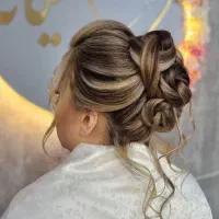 پکیج عروس و میکاپ‌شنیون محفلی آرایشگاه