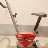 دوچرخه ثابت Top Fit سالم و آماده استفاده