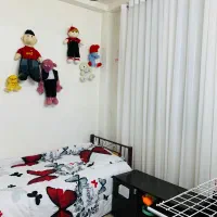 فرش ۹متری همراه با پرده با یه تخت یه نفره