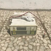 تعدادی کنترلر دستگاه جوجه کشی