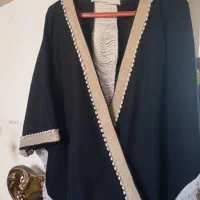 مانتو دوبار پوشیده شده در حد نو تخفیف هم داره