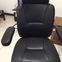 صندلی اداری در حد نو یک ماه استفاده شده|دفتر کار|گرمدره, |دیوار