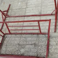 گهواره بچه آهنی|تخت و صندلی بچه|کاشان, درب یلان|دیوار